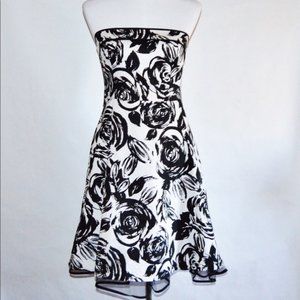 Black & White Snap Rose Floral Dress